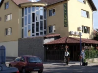 Pension Yellow 