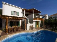 Villa Liza 4*