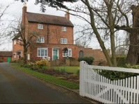 Ingon Bank Farm Bed And Breakfast 