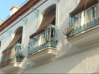 La Casa De Los Balcones