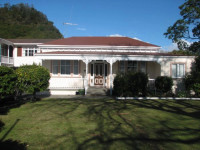 Camellia Court Motel