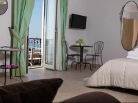 Bayards Rooms 