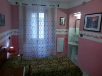 Roxena House 1*