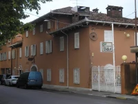 Doge Inn 1*