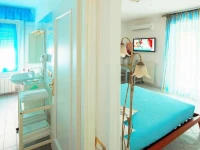 Lia Rooms 2 