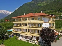 Garni Hotel Dornbach 3*