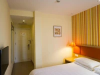 Home Inn Zhengzhou North Ring Huayuan Road 