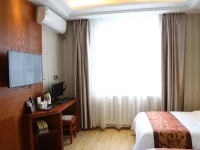 Golden Moon Business Hotel 