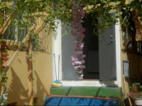 KKH Breeze Hostel