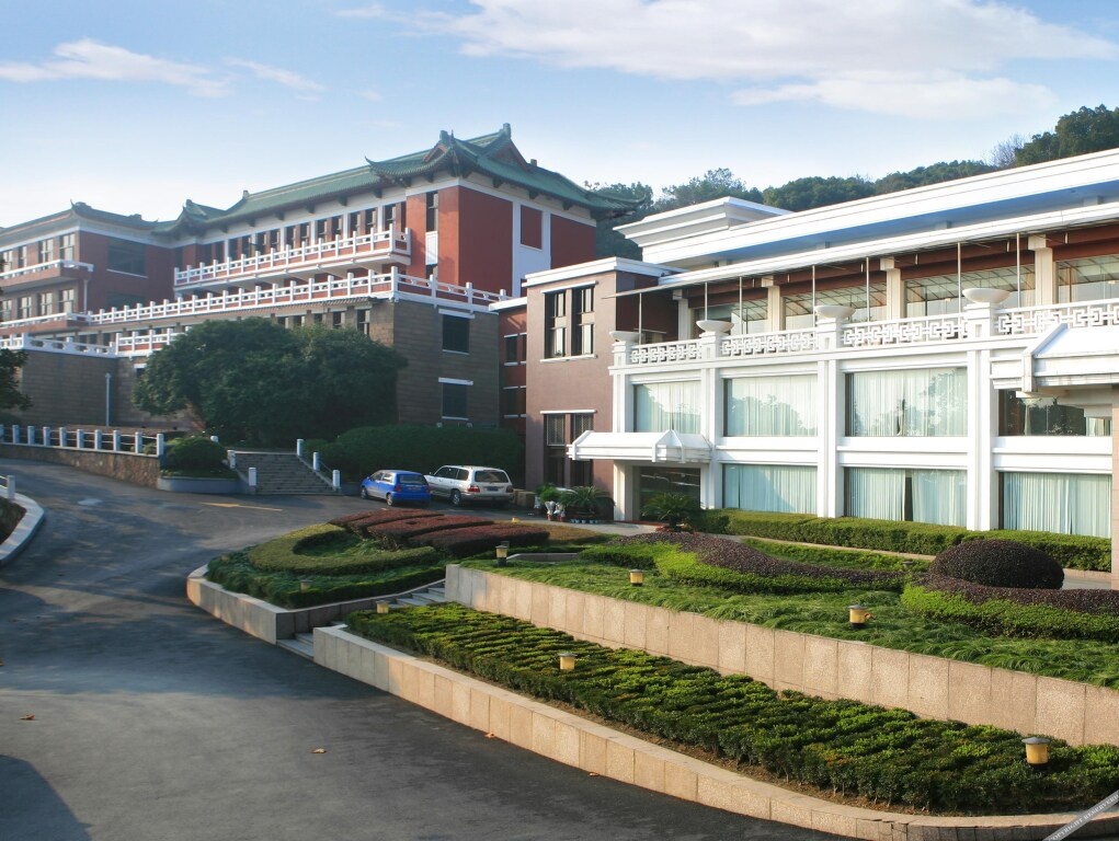 Huabei Hotel 