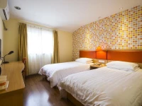 Home Inn Shanghai Jinshajiang Road and Daduhe Road Metro Station 