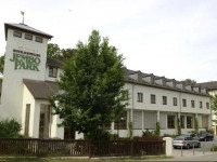 Jembo Park Hotel