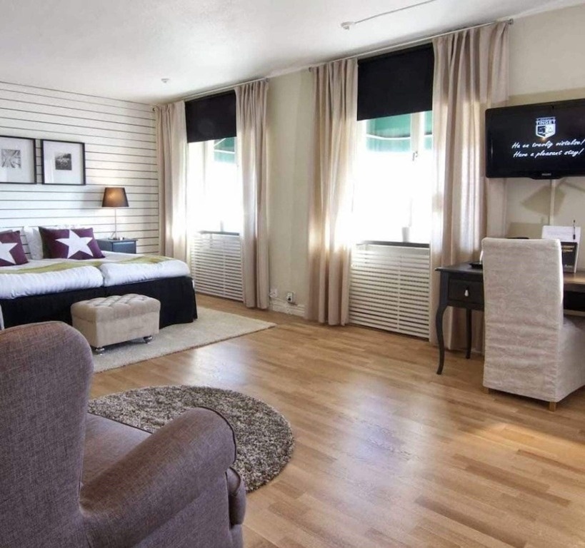 Hotell Tinget 3*