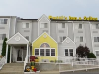 Pattis Inn and Suites 