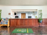 Quality Suites Kansas City International Airport 