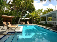 Papas Hideaway