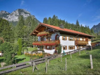 Haus Almfrieden