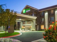 Holiday Inn Express Lancaster 