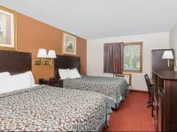 Days Inn & Suites Des Moines Airport 