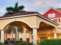 Hawthorn Suites by Wyndham Naples