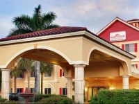 Hawthorn Suites by Wyndham Naples 