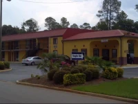 Knights Inn - Perry 