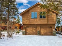 3819 Beach Road 