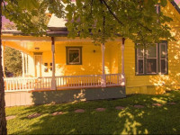 Maple Leaf Manor Furnished Apartments