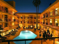 Oceana Beach Club Hotel