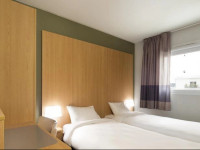 B&B HГґtel Brest Kergaradec