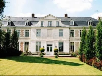 Chateau de Courcelette 