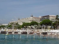 Le Colony 
