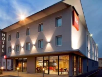 ibis Clermont Ferrand Nord Riom 3*