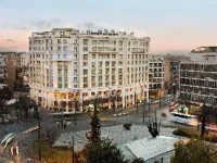 Wyndham Grand Athens 5*