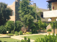 Petros Village