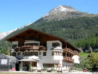 Baeckelarwirt 3*