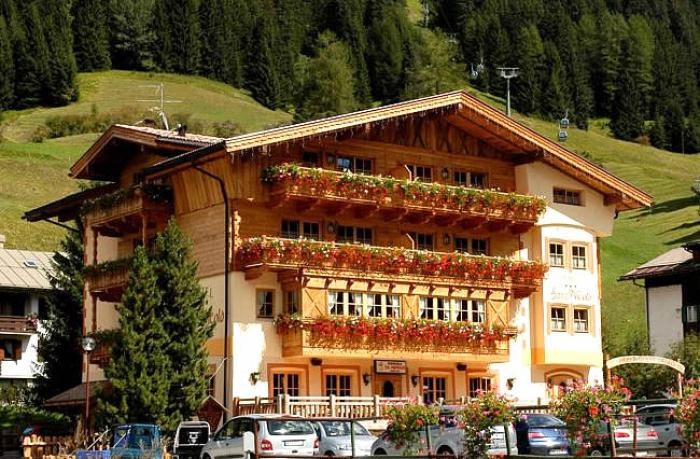 San Nicolo 3*