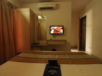 OYO Premium Unapani Road