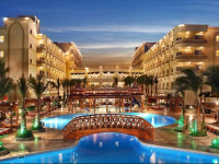 Hawaii Riviera Resort &amp; Aqua Park 