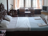 Shirleys Beach Hotel