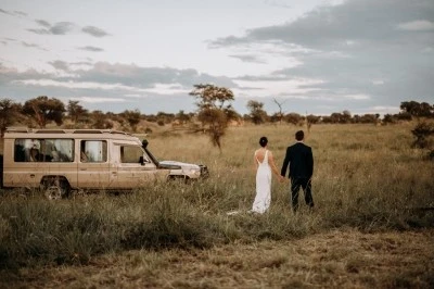 Four Seasons Safari Lodge Serengeti предлагает аутентичные свадебные церемонии в стиле масаев в главном заповеднике Танзании