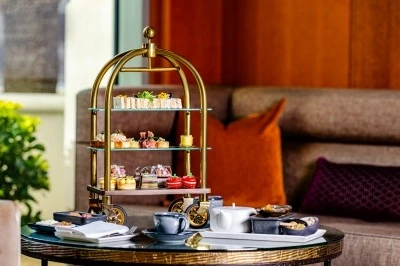 Think Pink – Pinktober Afternoon Tea от Four Seasons Hotel Silicon Valley в поддержку месяца осведомлённости о раке груди