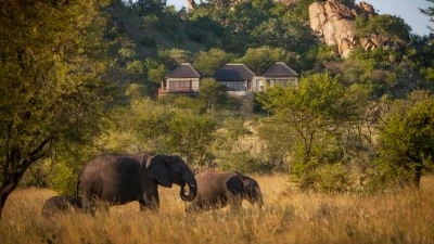 Уйти от зимней стужи: Four Seasons Safari Lodge Serengeti приглашает отпраздновать праздники под африканским солнцем
