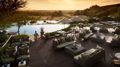 Уйти от зимней стужи: Four Seasons Safari Lodge Serengeti приглашает отпраздновать праздники под африканским солнцем