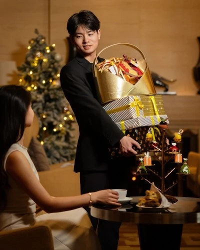 Four Seasons Hotel Tianjin открывает блестящий праздничный сезон