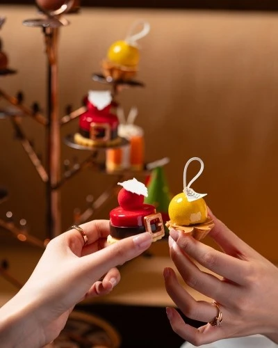 Four Seasons Hotel Tianjin открывает блестящий праздничный сезон
