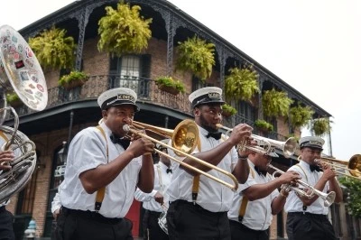 Празднование Марди Гра и отдых в Four Seasons Hotel New Orleans