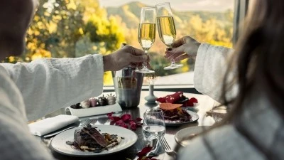 Four Seasons Hotel Westlake Village представляет уикенд ко Дню святого Валентина: романтика, спа‑процедуры и творческие мероприятия