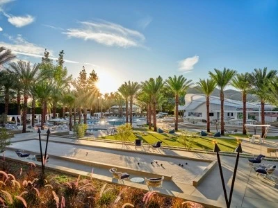 Four Seasons Hotel Westlake Village представляет программу весны 2026 года: сезонные кулинарные предложения, живые выступления, мастер‑классы и семейные развлечения