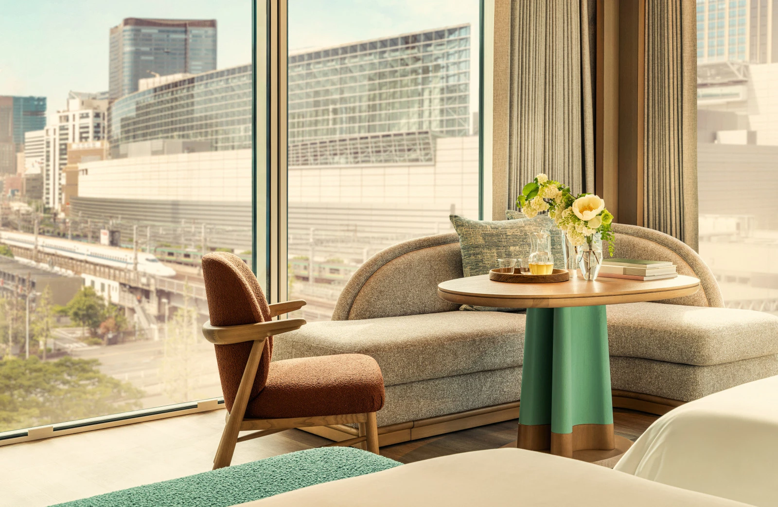 Отель Four Seasons Tokyo at Marunouchi вновь открывается с обновлённой концепцией персонализированного бутик-гостеприимства